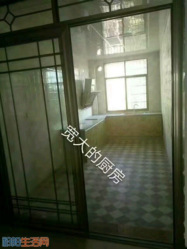 bb9T4W66ST9B.jpg
