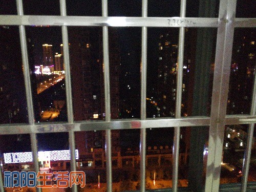阳台夜景