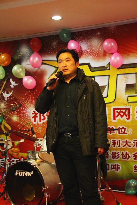 县委宣传部副部长李志刚到会祝贺.jpg
