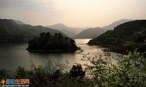 龚家坪踏春