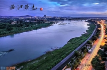 《沿江夜色》