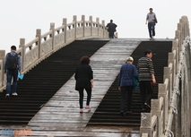 《桥》